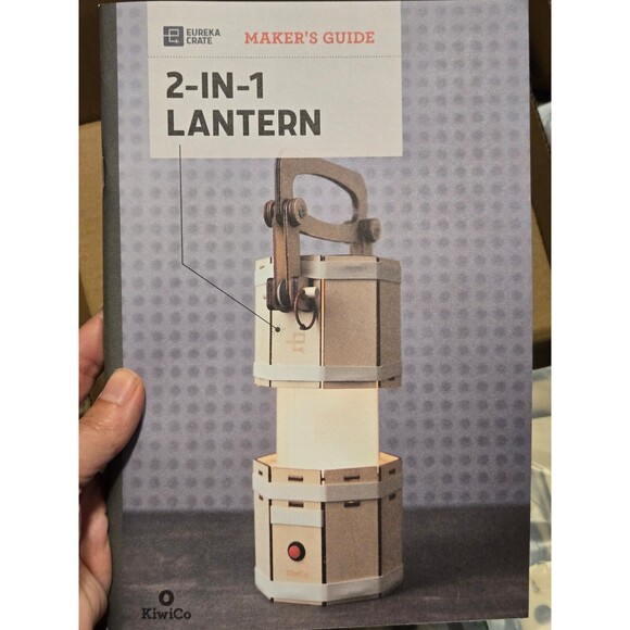 NIB Kiwi Co Eureka Kit 2 in 1 Latern Building Kit Project Kids - Picture 1 of 4
